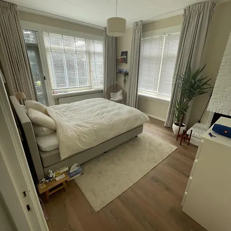 Cosy Blijdorp Apartment